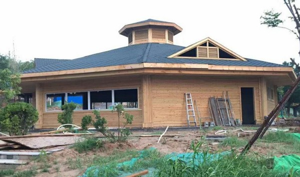 防腐木和碳化木兩種不同的材料有什么區(qū)別？